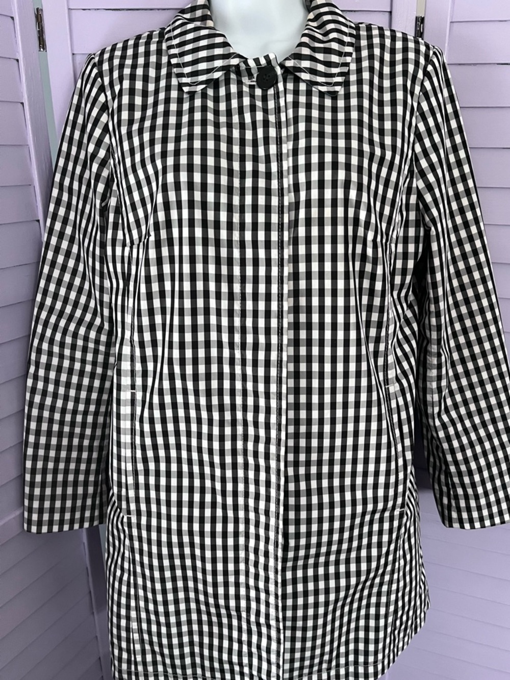 TALBOTS Black and White Gingham Women's Coat.  Fully lined. 19”ptp, 34” length